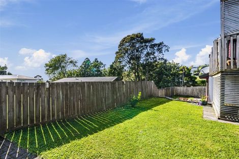 Photo of property in 2/11a Agincourt Street, Glenfield, Auckland, 0629