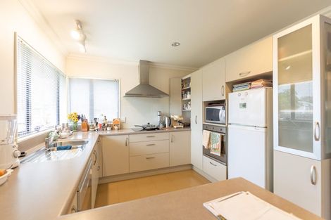 Photo of property in 215 Park Road, Hokowhitu, Palmerston North, 4410