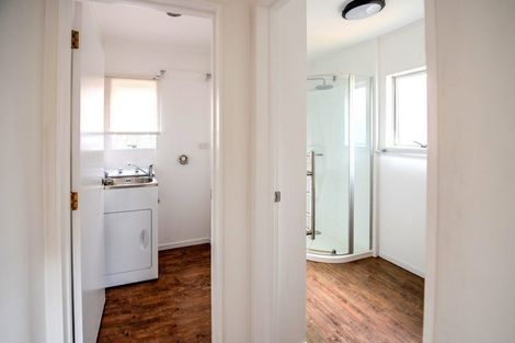 Photo of property in 4/372 Whangaparaoa Road, Stanmore Bay, Whangaparaoa, 0932