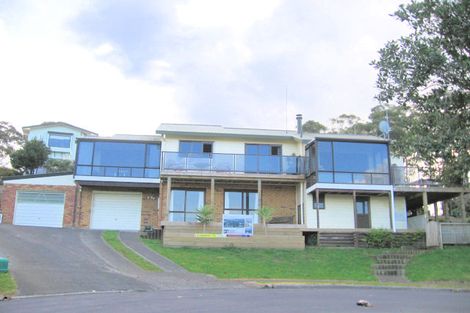 Photo of property in 122 Tuna Place, Onemana, Whangamata, 3691