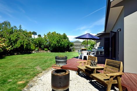 Photo of property in 22 Whiting Drive, Wakefield, 7025