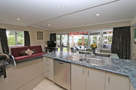 Photo of property in 223a Ocean Road, Whangamata, 3620