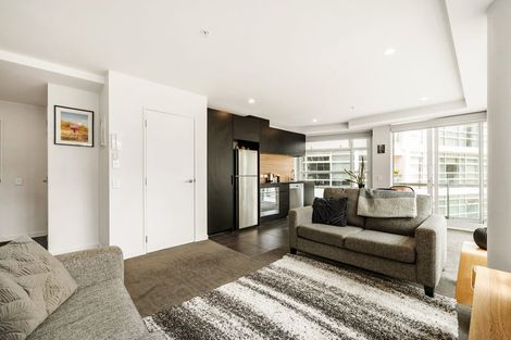 Photo of property in Pinnacle Apartments, E606/160 Victoria Street, Te Aro, Wellington, 6011