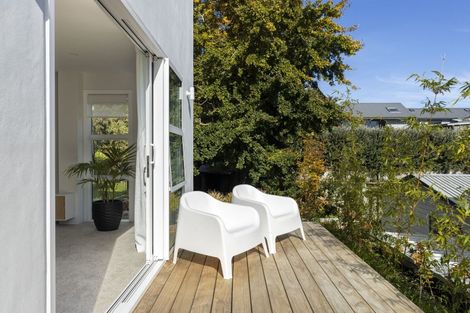 Photo of property in 199a Gill Street, Strandon, New Plymouth, 4312