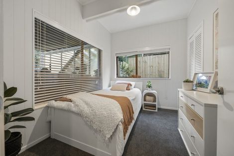 Photo of property in 23 Tainui Road, Titirangi, Auckland, 0604