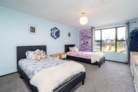 Photo of property in 18 Main Road, Owaka, 9535