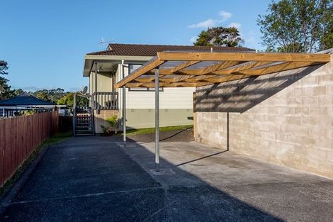 Photo of property in 2/239 Waitemata Drive, Ranui, Auckland, 0612
