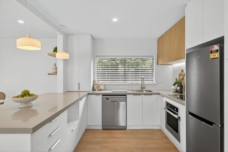 Photo of property in 75 Englefield Road, Northwood, Christchurch, 8051