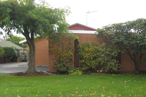 Photo of property in 16 Lodge Place, Ilam, Christchurch, 8041