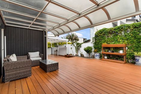 Photo of property in 24 Beach Road, Castor Bay, Auckland, 0620