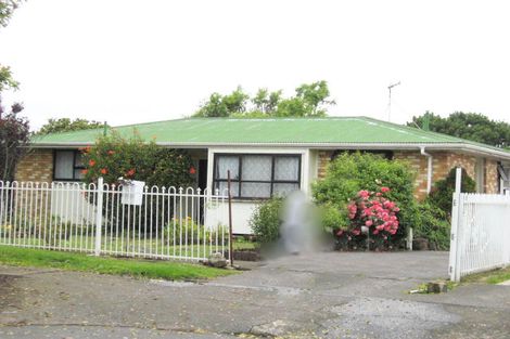 Photo of property in 29 Molesworth Place, Mangere, Auckland, 2022