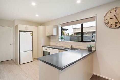 Photo of property in 22 Clinton Lane, Woolston, Christchurch, 8062