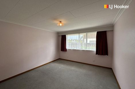 Photo of property in 30 Walton Park Avenue, Fairfield, Dunedin, 9018