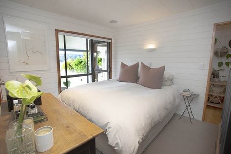 Photo of property in 130 Tirohanga Drive, Whangamata, 3620