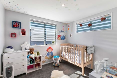 Photo of property in 24 Bayview Park Lane, Orewa, 0931