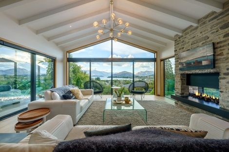 Photo of property in 22 Aspiring Terrace, Wanaka, 9305