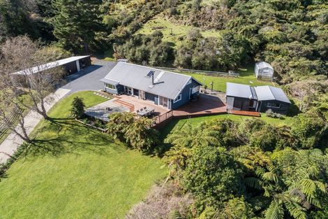 Photo of property in 1470 Akatarawa Road, Akatarawa Valley, Upper Hutt, 5372