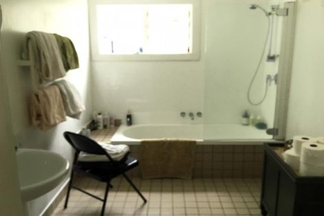 Photo of property in 5 Edinburgh Terrace, Berhampore, Wellington, 6023