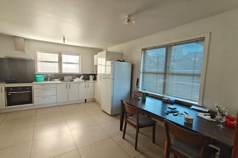 Photo of property in 155 Gossamer Drive, Pakuranga Heights, Auckland, 2010