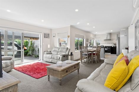 Photo of property in 17 Tatahi Cove, Papamoa Beach, Papamoa, 3118