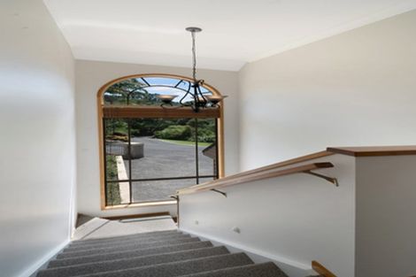 Photo of property in 3 Napuka Road, Henderson Valley, Auckland, 0612