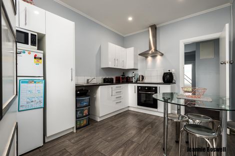 Photo of property in 53 Burns Avenue, Takaro, Palmerston North, 4412