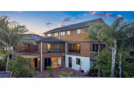 Photo of property in 16 San Lorenzo Rise, Henderson, Auckland, 0612