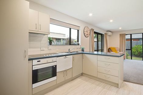 Photo of property in 22 Clinton Lane, Woolston, Christchurch, 8062