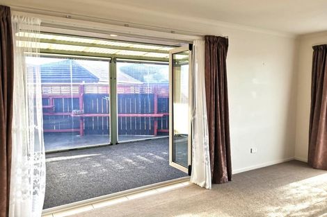 Photo of property in 4 Wai Place, One Tree Point, 0118