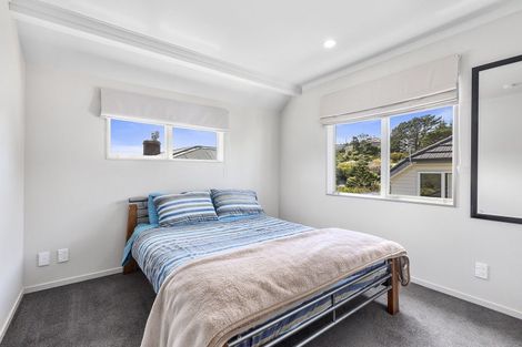 Photo of property in 7/16 Black Rock Road, Newlands, Wellington, 6037