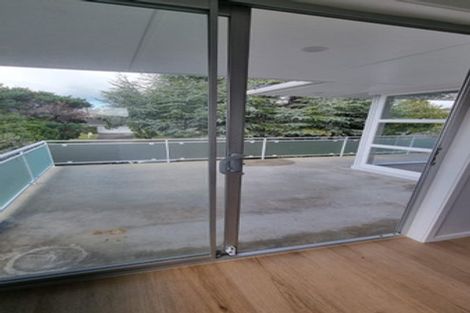 Photo of property in 4 Kerrymaria Place, Hillcrest, Auckland, 0627