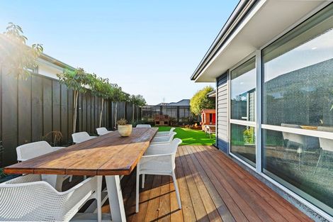 Photo of property in 56 Watkins Drive, Rangiora, 7400