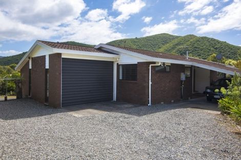 Photo of property in 243a Waikawa Road, Waikawa, Picton, 7220