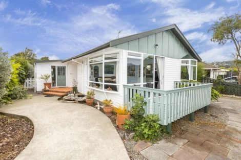 Photo of property in 5 Parera Grove, Heretaunga, Upper Hutt, 5018