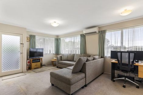 Photo of property in 1/103 Pigeon Mountain Road, Half Moon Bay, Auckland, 2012