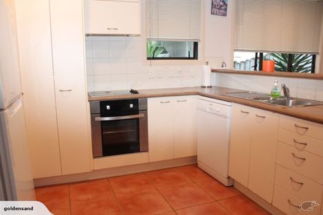 Photo of property in 14 Walter Macdonald Street, Howick, Auckland, 2014