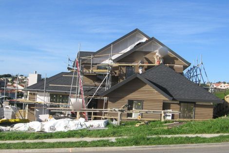 Photo of property in 84 Medallion Drive, Oteha, Auckland, 0632