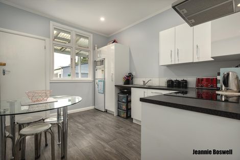 Photo of property in 53 Burns Avenue, Takaro, Palmerston North, 4412