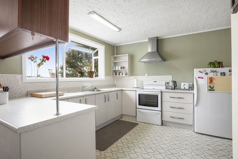 Photo of property in 73 Hampshire Street, Cannons Creek, Porirua, 5024