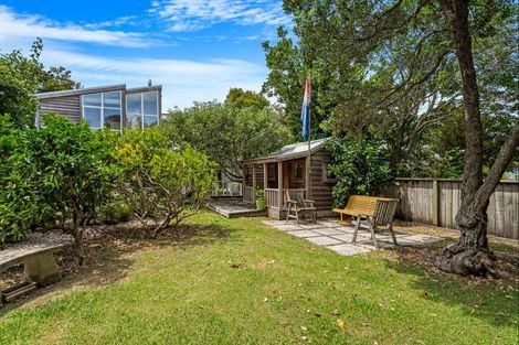 Photo of property in 9 Grand View Road, Leigh, 0985