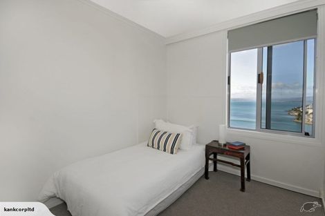 Photo of property in 9/2 Oriental Terrace, Mount Victoria, Wellington, 6011