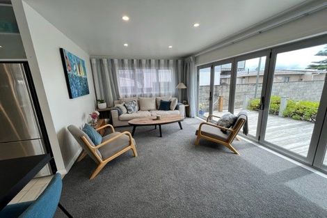 Photo of property in 48 The Esplanade, Eastern Beach, Auckland, 2012