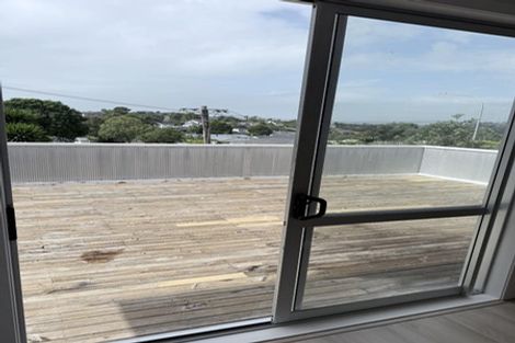 Photo of property in 5 Red Beach Road, Red Beach, 0932