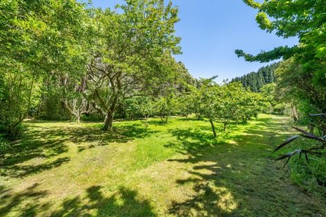 Photo of property in 1100b Coast Road, Wainuiomata Coast, Wainuiomata, 5373