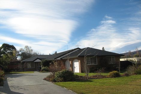 Photo of property in 10 Clare Place, Cromwell, 9310