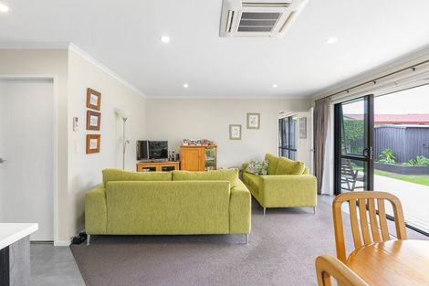 Photo of property in 2 Rose Street, Maeroa, Hamilton, 3200