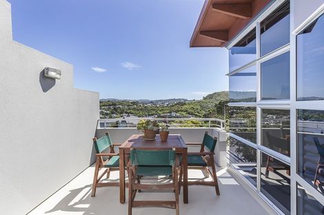 Photo of property in 123a Nevay Road, Miramar, Wellington, 6022