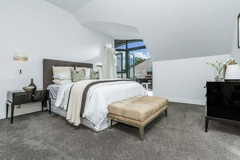 Photo of property in 2/16 Clifton Road, Hauraki, Auckland, 0622