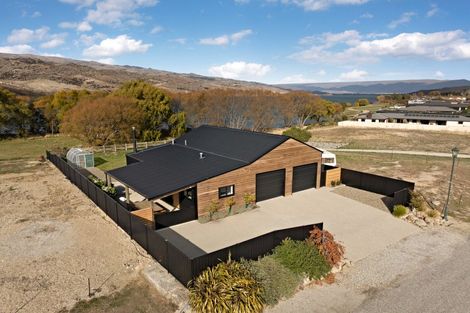 Photo of property in 4 Pegasus Court, Mount Pisa, Cromwell, 9383