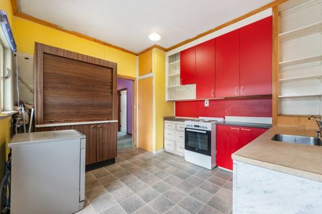 Photo of property in 2 Hobson Place, Takaro, Palmerston North, 4412